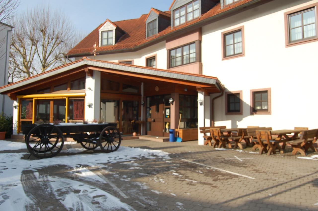 Hausener Dorfkrug Hotel Francoforte sul Meno Esterno foto